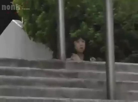 Pussy Plucking Sharking For Pubic Hair