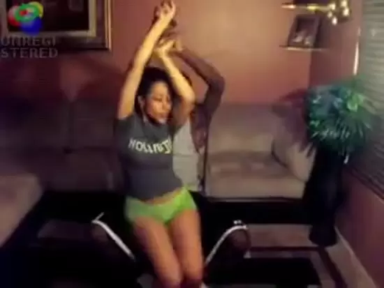 Hot lesbian girl squirts cuming and gyrating giving a lapdance
