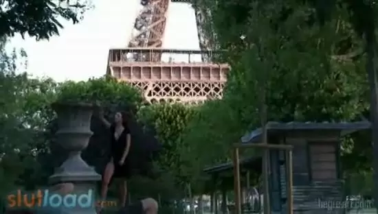 Anna's Sexy Nude Public Photoshoot in Paris (nikki bella hardcore sex)