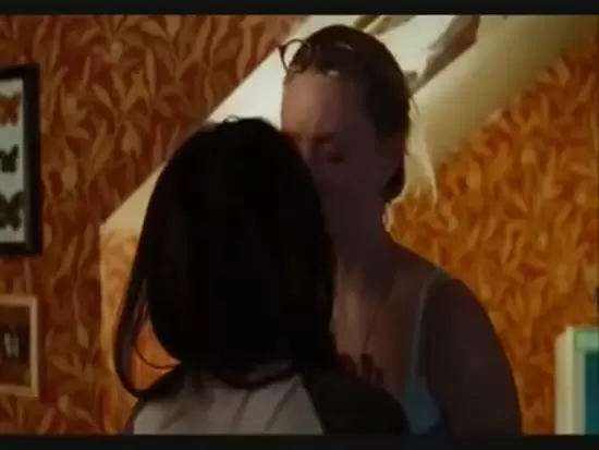 Megan fox lesbian kiss
